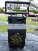 black-ski-tote-poles-portable-ski_1_aec8617535f27a31ce3593f6e3a031f6.jpg
