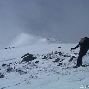 Ascending the ridge above Jacobs Ladder