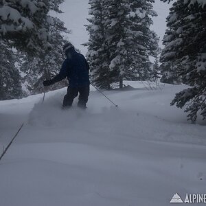 100_0359_800x600_
