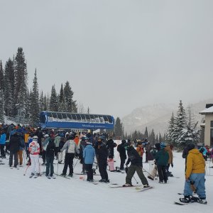 solitude lift line 5 dec 2025.jpg