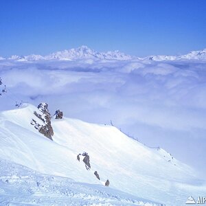 028_Clouds_Rolling_Through_Valleys