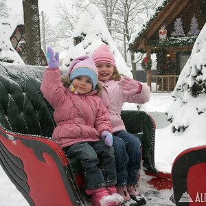 girls-xmas-village