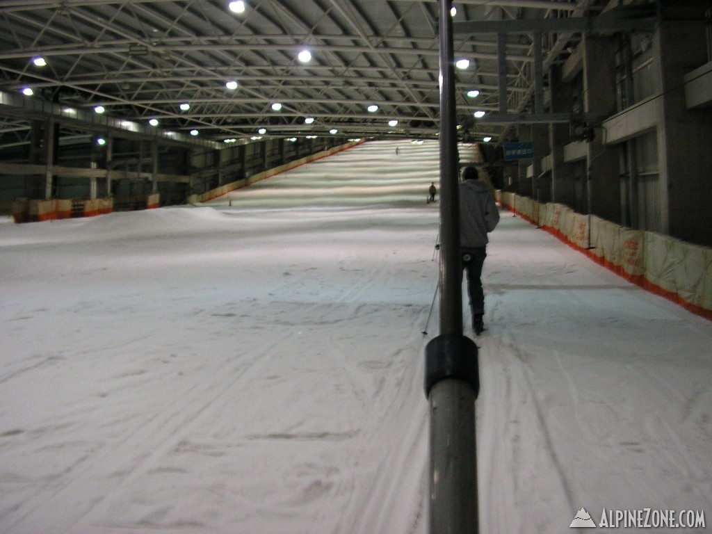 Beijing Indoor Skiing