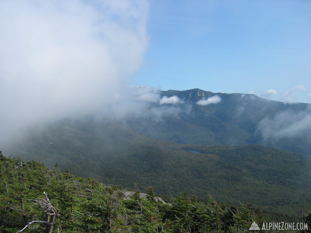 Franconia ridge from N. Kinsman