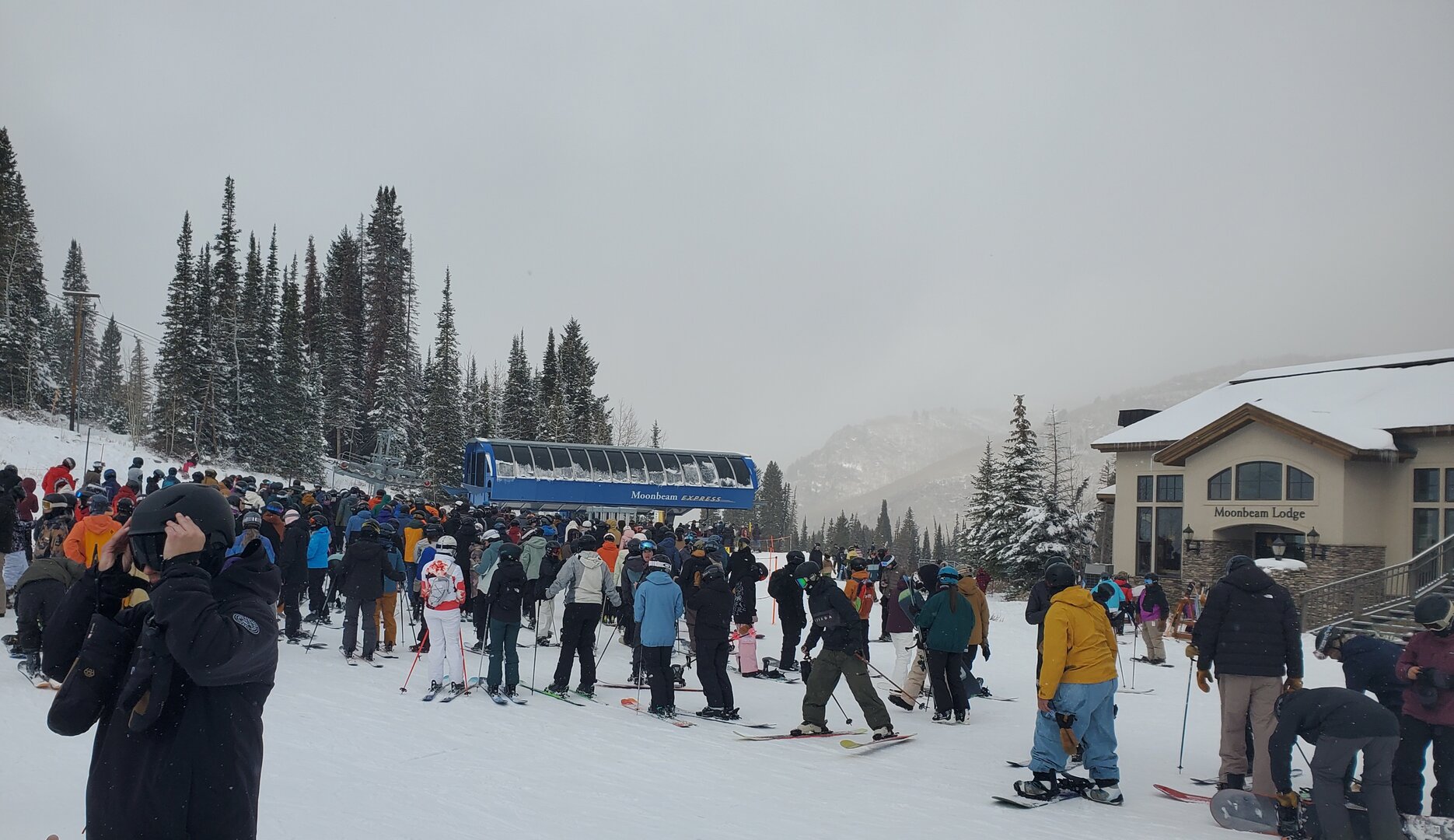 solitude lift line 5 dec 2025.jpg